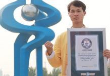 Sports Record: Hitting Most Ping-Pong Balls With Nunchaku